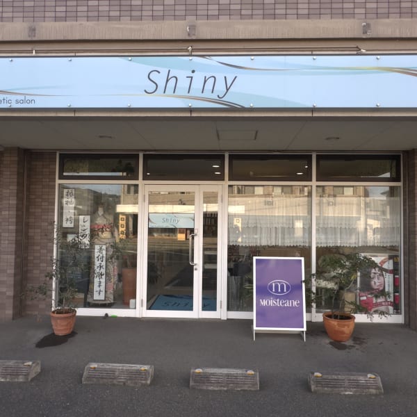 Hair ＆ Esthetic salon Shiny