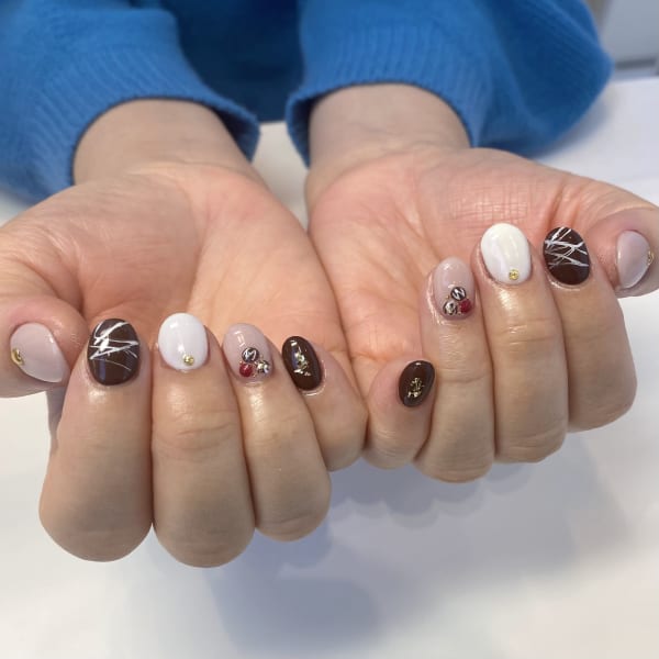 〈ジェル〉バレンタインネイル