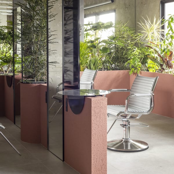 KYARA HALF 池袋東口店