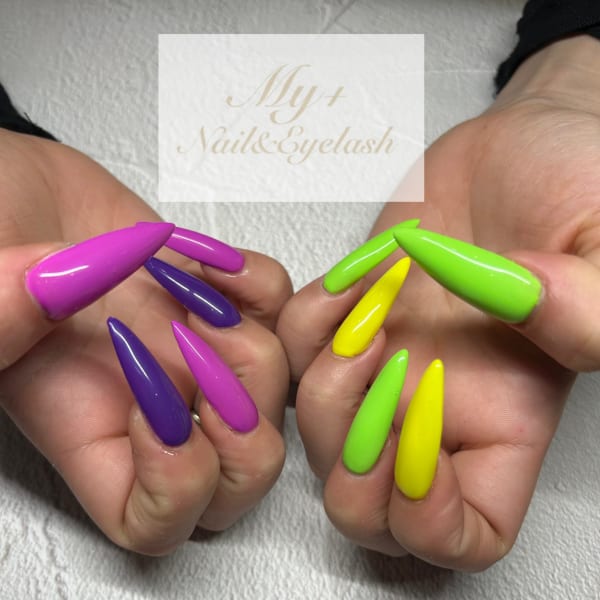 カラフルロングネイル