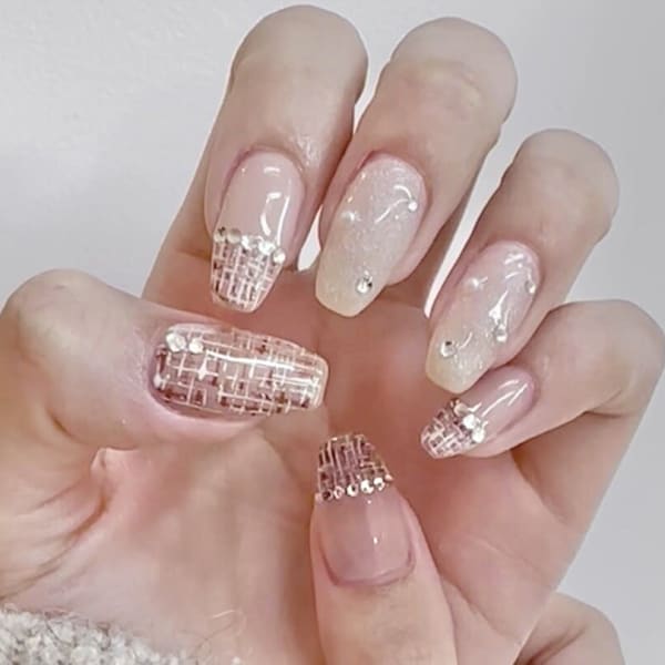 大人ツイードネイル|ジェルネイル専門店 NICE NAIL 吉川美南店