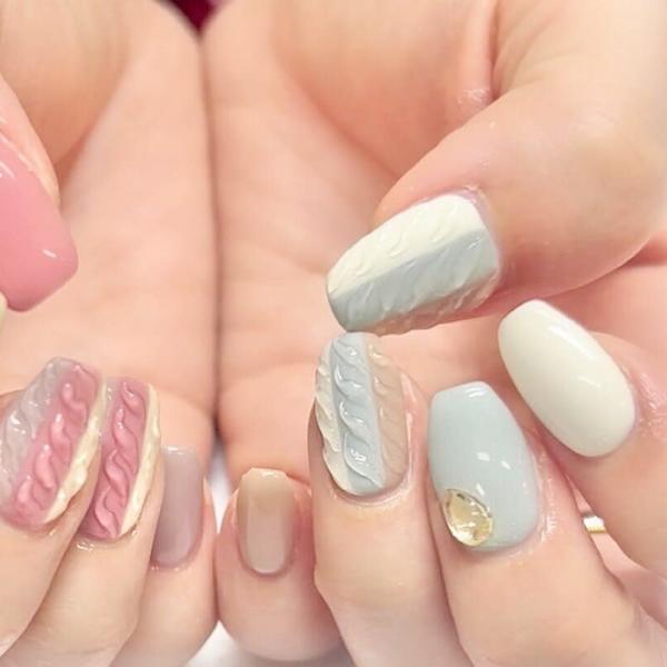 カラフルニットネイル