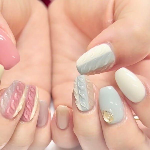 カラフルニットネイル