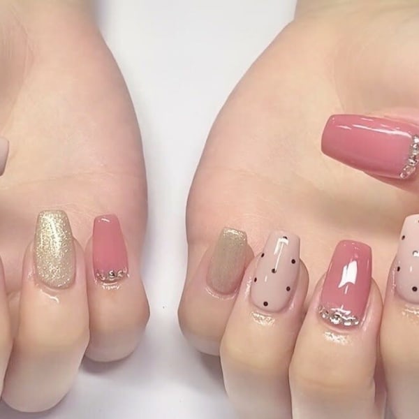 ピンクドットネイル|ジェルネイル専門店 NICE NAIL池袋東口店