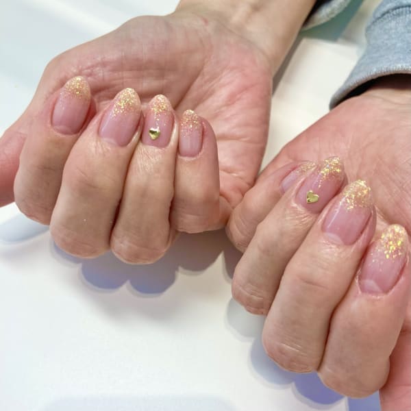 〈シェラック〉推し色ネイル