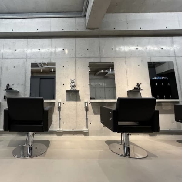 men's salon Liberte Grit
