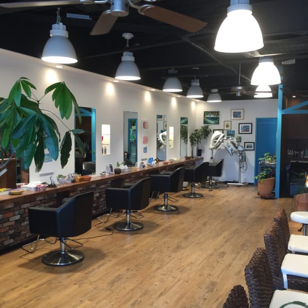 ヘアーエステサロン萬屋