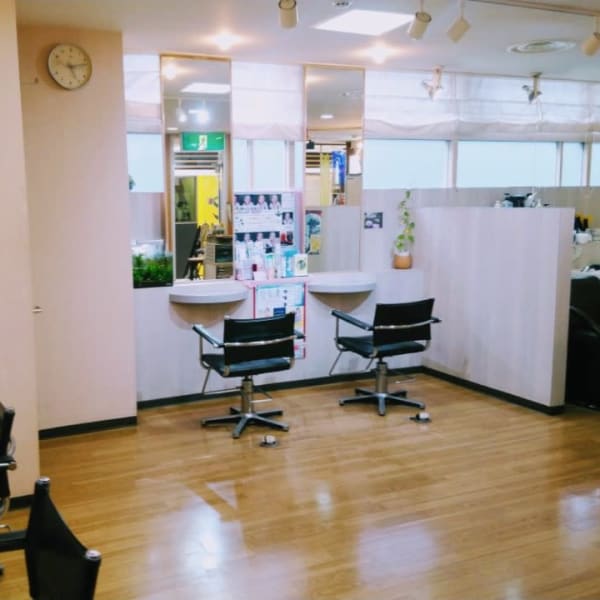 DEBUT Hair【デビュー・ヘアー】