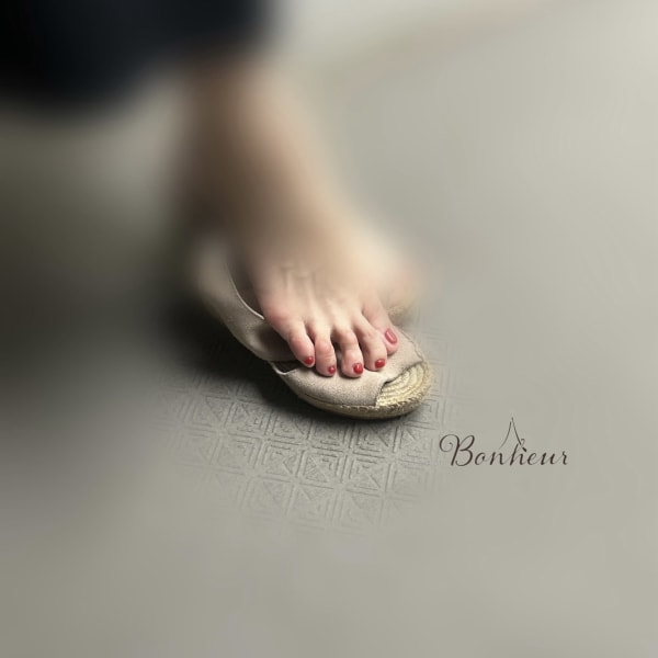 赤のフットワンカラー