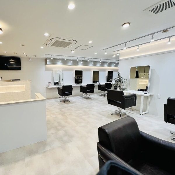 Agu hair carnet 放出駅前店【アグ ヘアー カルネ】