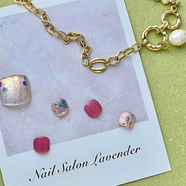 マグネットとホログラムでキラキラ