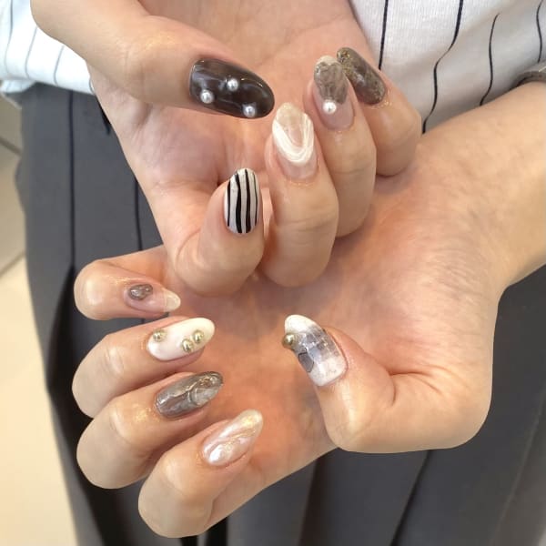 〈ジェル〉ニュアンスネイル