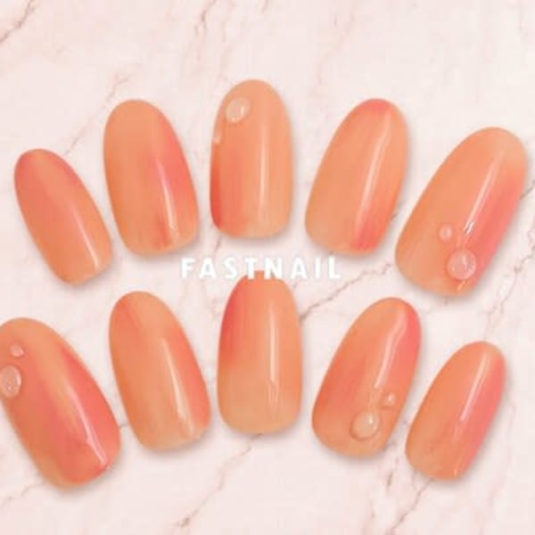 【旬】秋のピーチファズ?×ニュアンス×フルーツの水滴ネイル|FAST NAIL ららぽーと横浜店【ファストネイル】