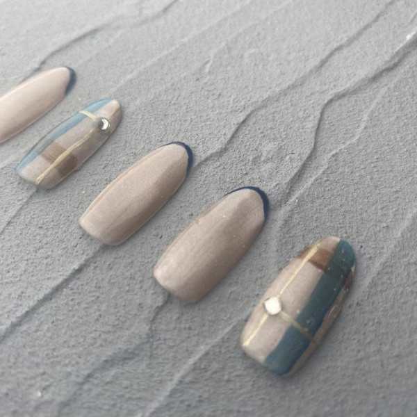 マグネットチェックネイル