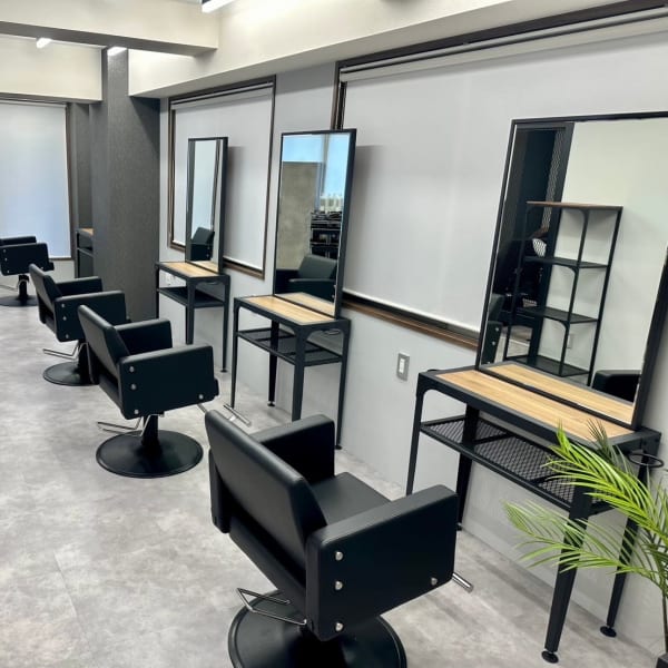 Men's hair salon First 三宮店【ファースト】