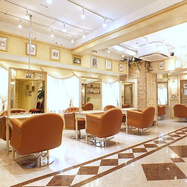 Alisha by artina 相模大野店