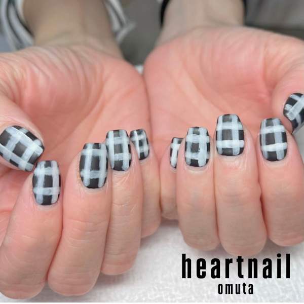 チェックネイル