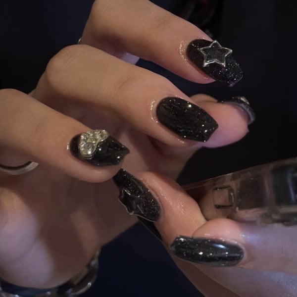 黒フラッシュネイル☆