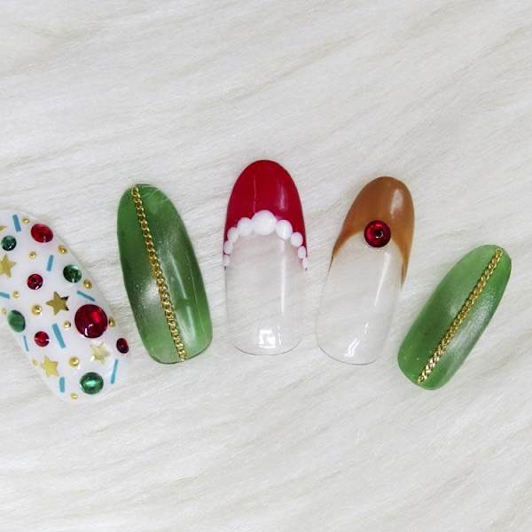 大人のクリスマスネイル