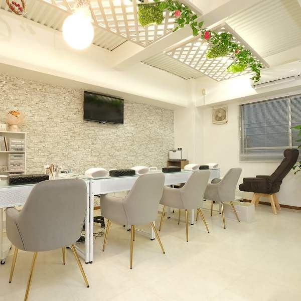 Nail Salon Raize 本町店