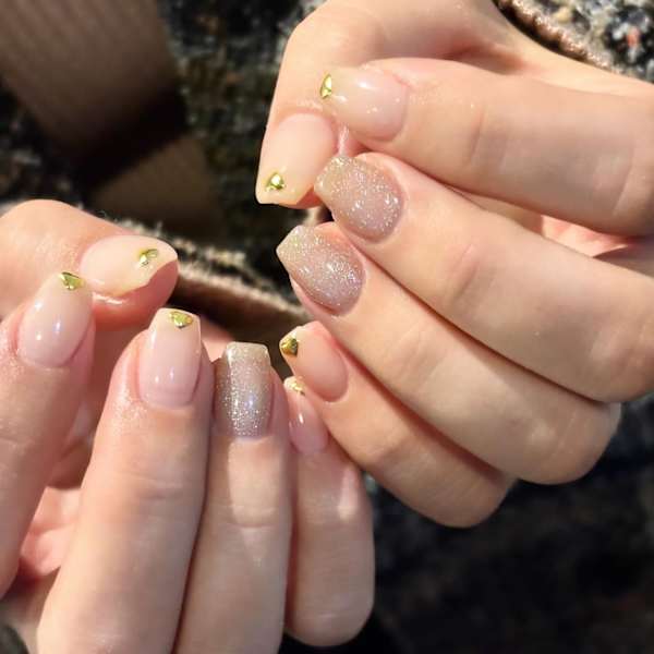 オフィスネイルにぴったり♫ハートネイル