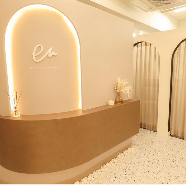 en アイラッシュ&アイブロウ 恵比寿駅前店【まつ毛・眉毛専門店】