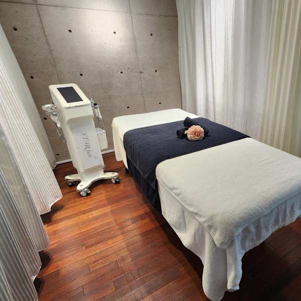 ディレイアザコスメ大阪店