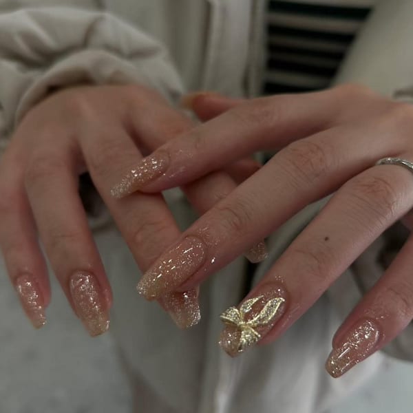 ガーリーシンプルデザイン