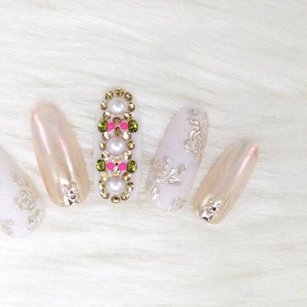 フローラルミラー|ネイルサロン Angevogue