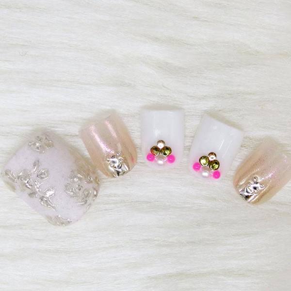 フローラルミラー|ネイルサロン Angevogue