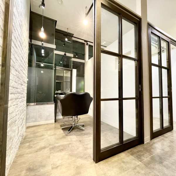 ARiA by ECLART 池袋西口店