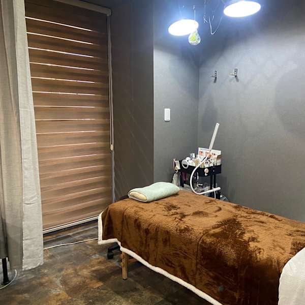 LEDエクステ専門店 Fedis