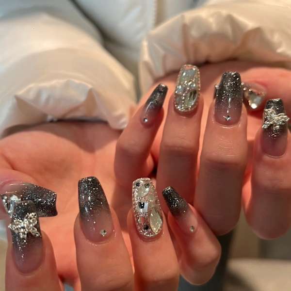 ラメグラデーションネイル