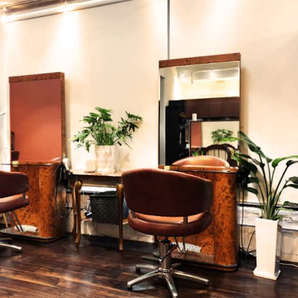 Hair make W's