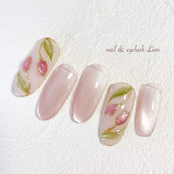 微粒子マグネット輝くチューリップネイル|nail ＆ eyelash Lion 池袋