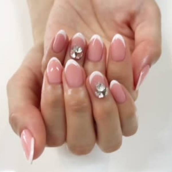 新規様【オフ込】★グラデーション又はフレンチ¥4450|アイラッシュ&ネイルサロン Airis