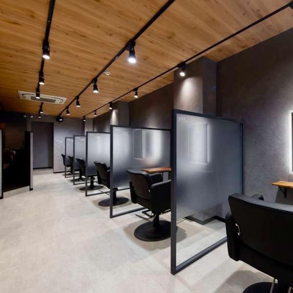 【全席半個室サロン】Natural 新宿店 髪質改善＆ヘッドスパ