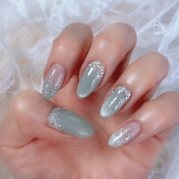 ミントグリーンネイル