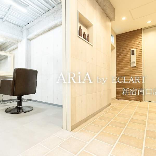 ARiA by ECLART新宿南口店