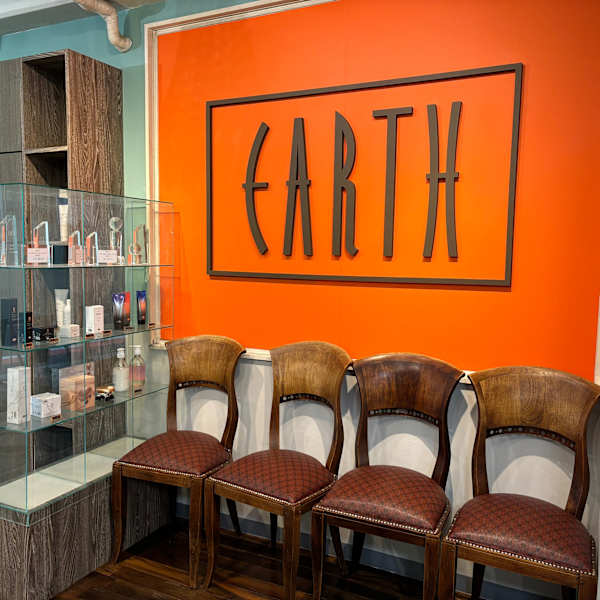 HAIR & MAKE EARTH 亀有店