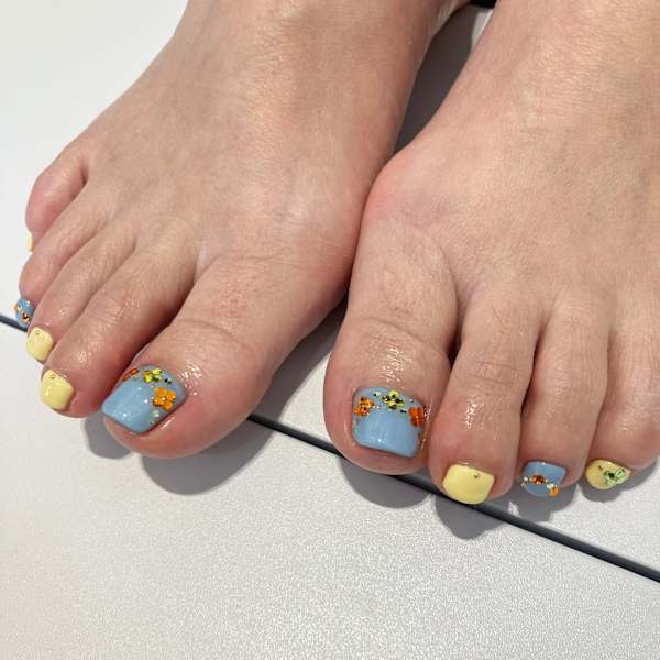 〈ジェル〉パステルカラー春ネイル