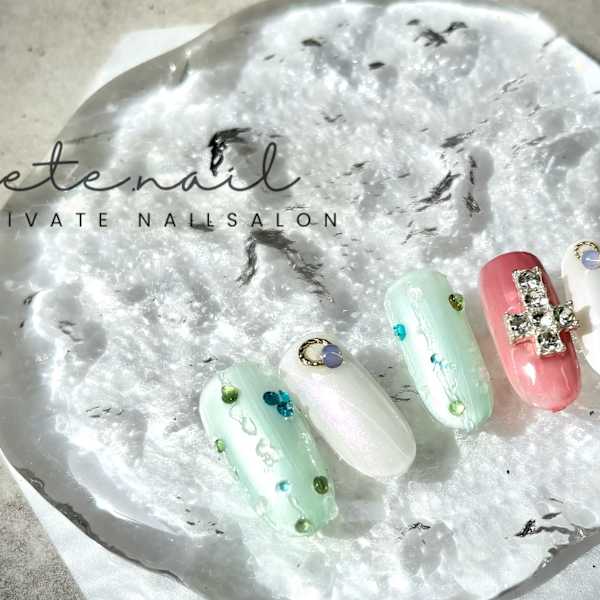 水滴みたいで可愛い梅雨入りネイル