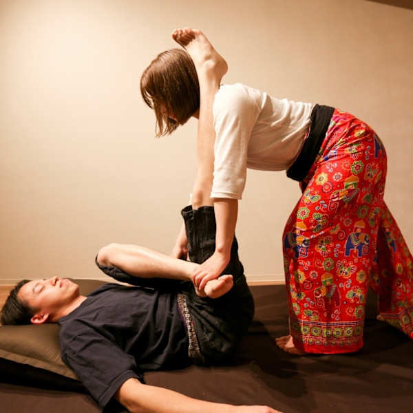 タイ古式ストレッチ&アロマリンパマッサージ マシェリ六本木