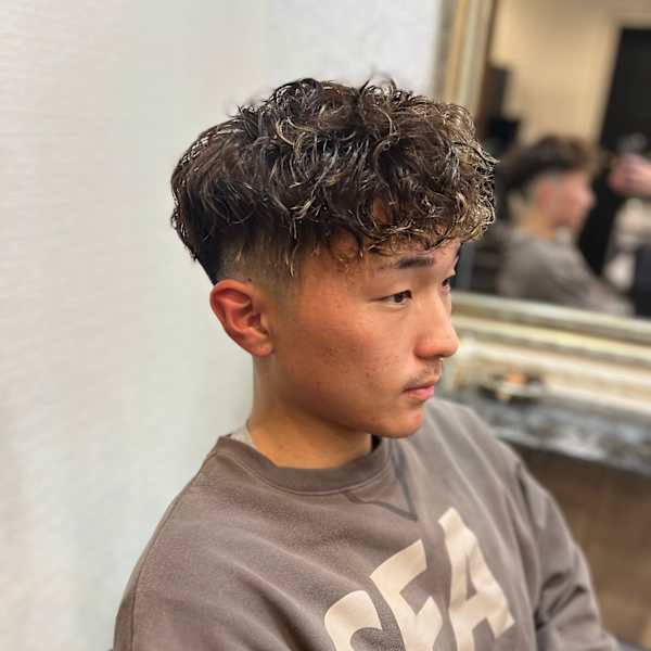 Leopard hair salon