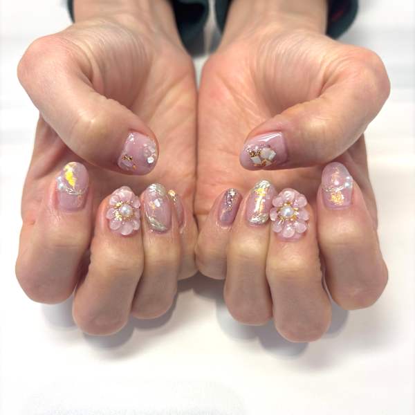 〈ジェル〉大人気3Dフラワーネイル