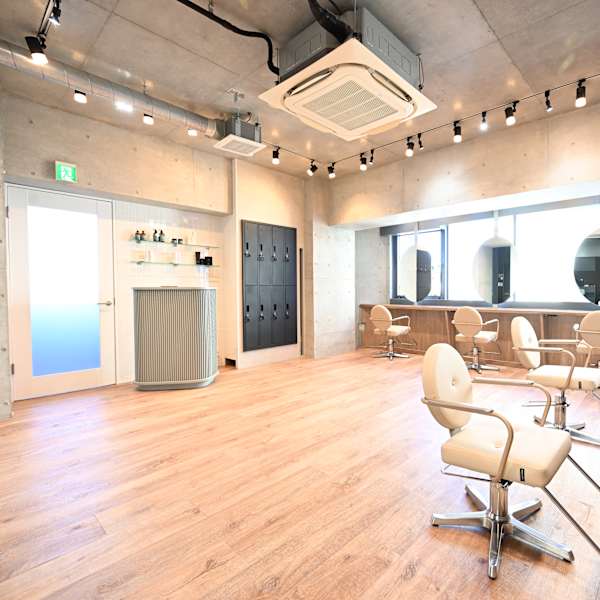 urara hair&spa 表参道【頭浸浴/ヘッドスパ】