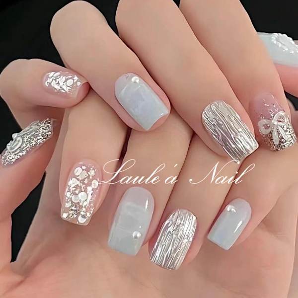 Laule'a Nail 新宿