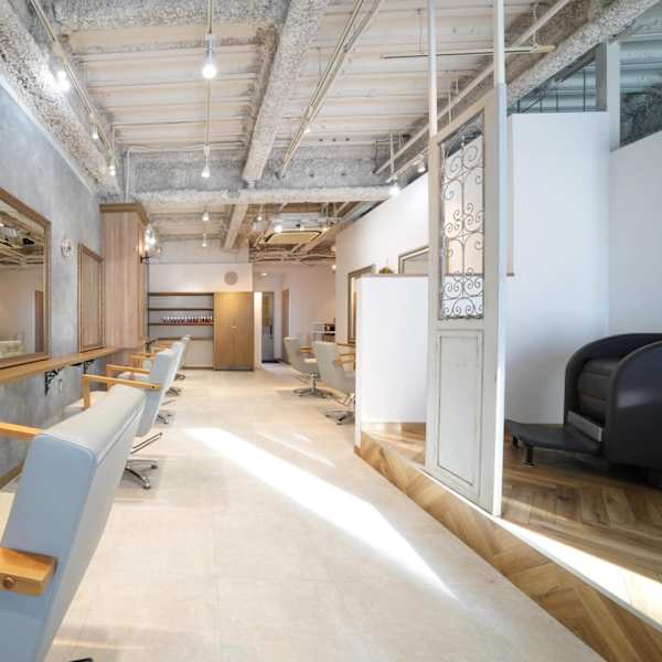 tocca hair&treatment 赤羽駅東口店