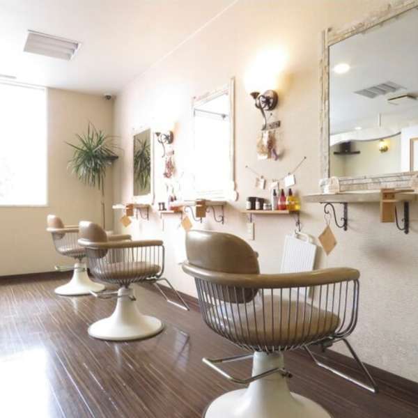 MAX HAIR DESIGN & JUJU
