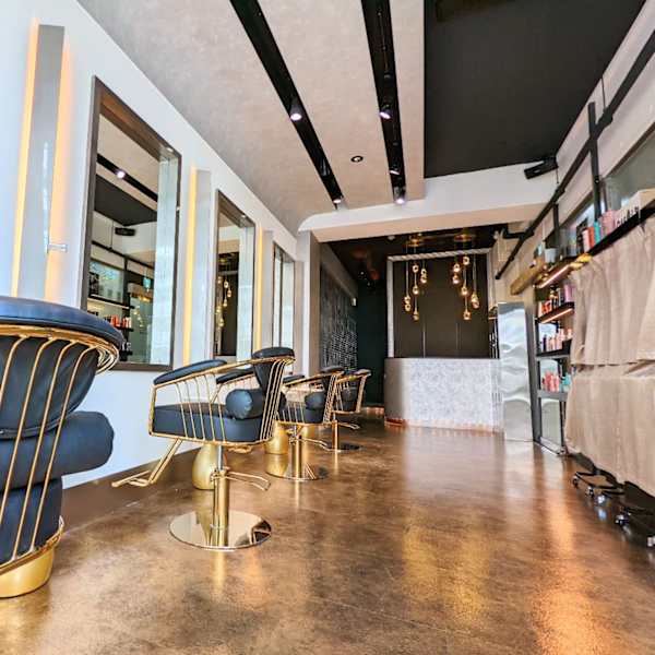 エクステ・ブリーチ・髪質改善・縮毛矯正専門店 EDeN MAeD 天神店